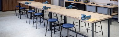 Krukje met verspringende voetsteun Blauw PU-zitje